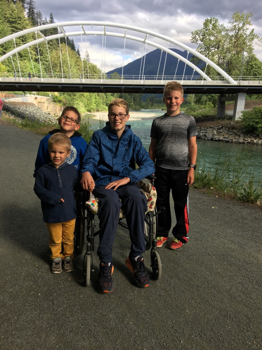 2F42D7CC-DA3B-44F7-BA7D-3B87E88F9681